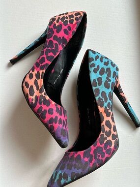 Atmosphere Multicolor Leopard Print Pointed Toe Stiletto Heels Size 40/41